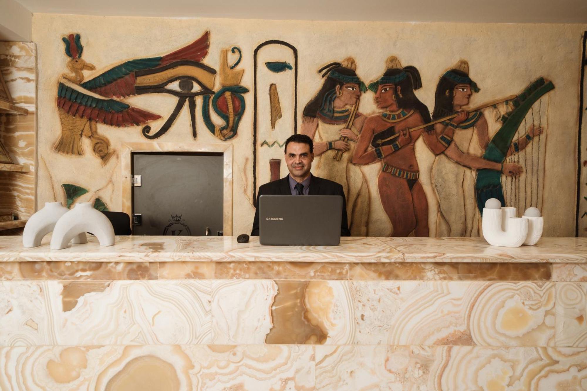 King Pyramids View Hotel Kafrat al Jabal Экстерьер фото